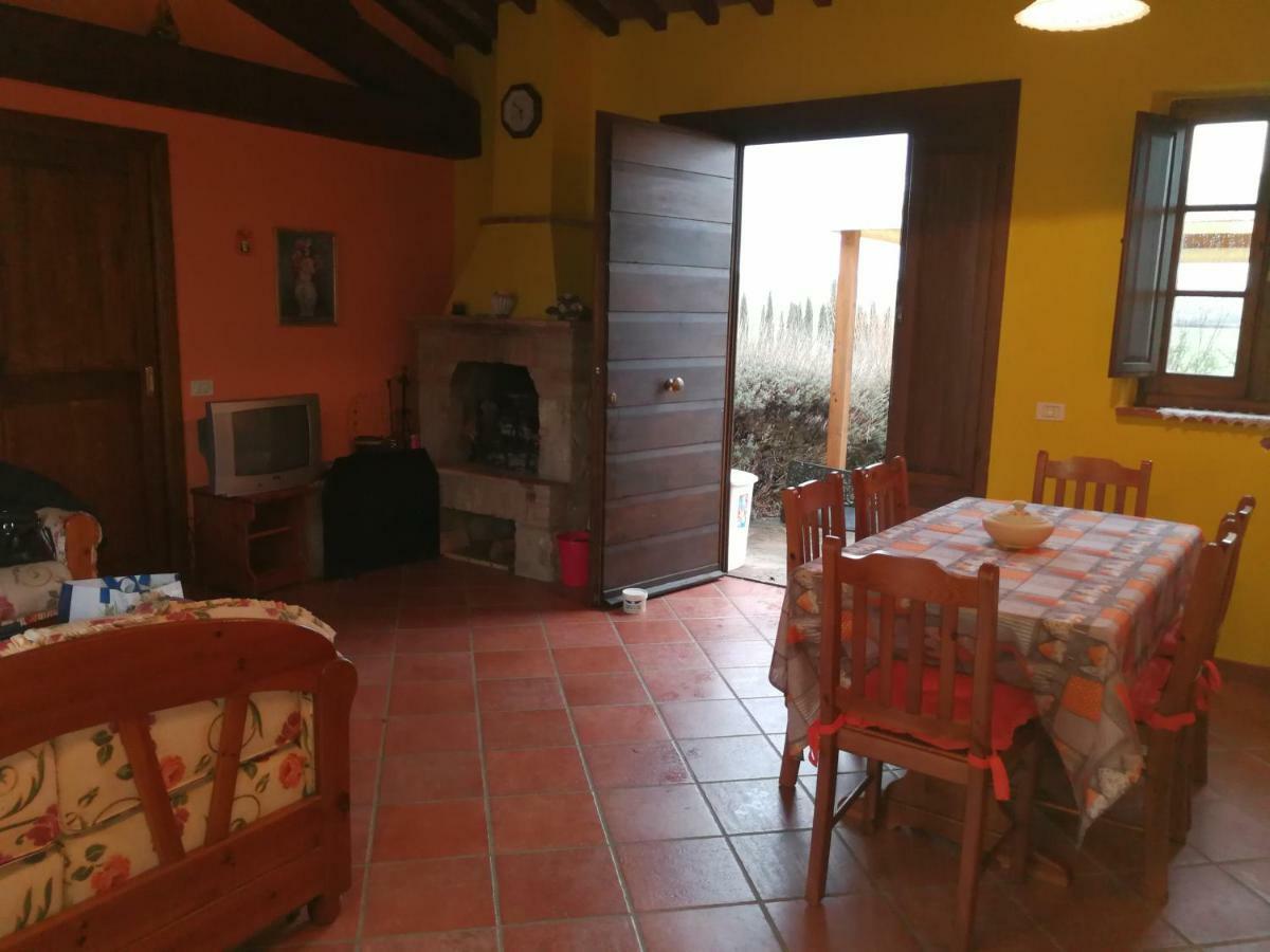 Casa Country House Girasole Vakantie Huis-Wakacje Huis Asciano Bagian luar foto